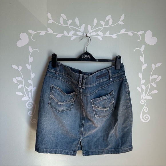 Point Zero Jeans Dark Wash Denim Mini Skirt in size US 13/14 - Picture 5 of 7